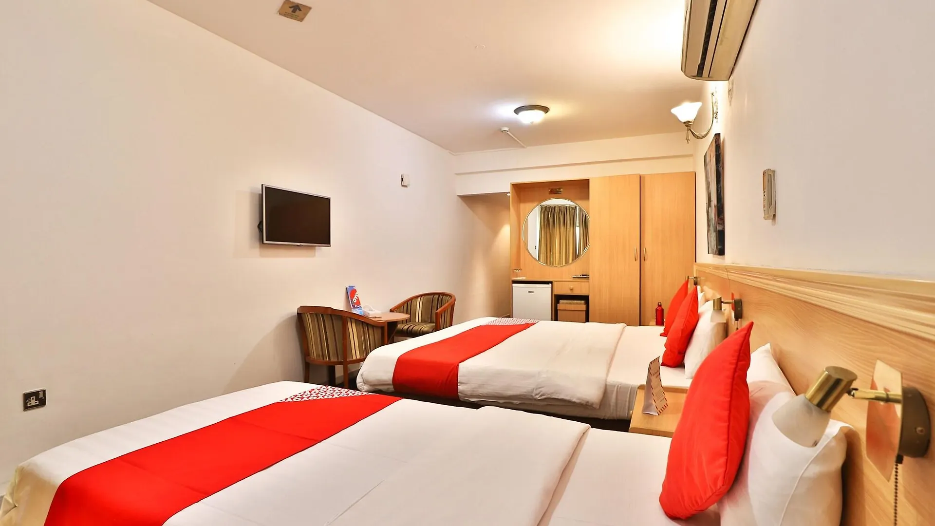 Dallas Hotel Dubai 2*,